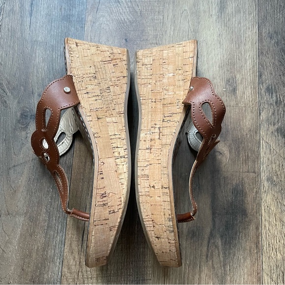 Sam Edelman Brown Wedge sandals 7.5 womens. In Great Condition. - Picture 5 of 8
